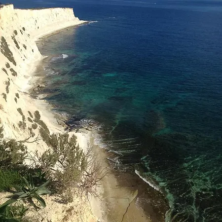 South Pacific Flat 2 *