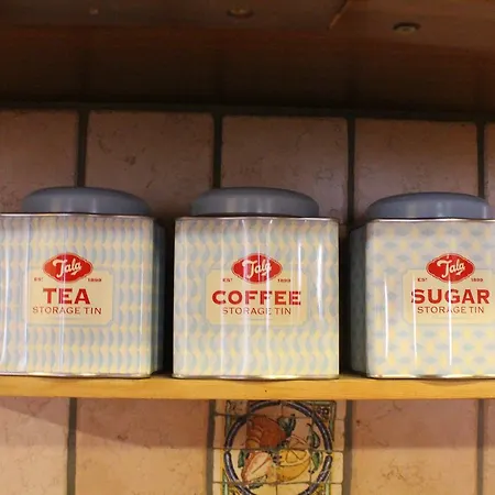 South Pacific Flat 2 *