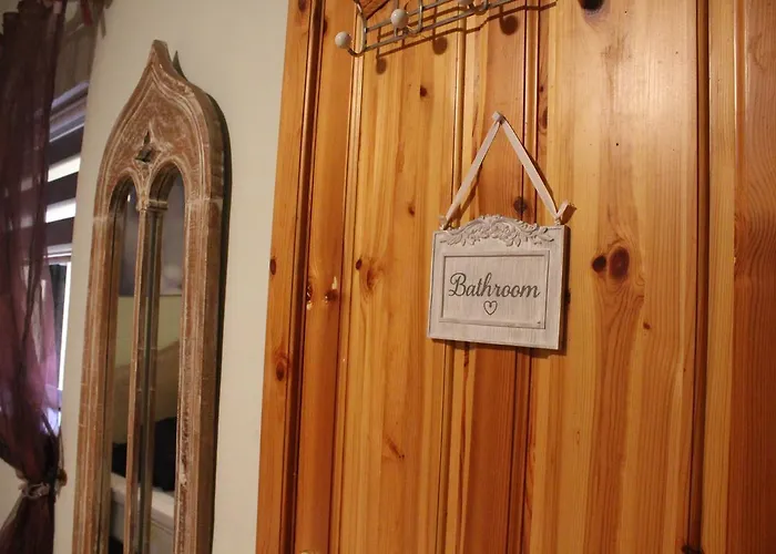 South Pacific Flat 2 *